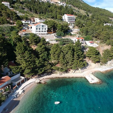 Deluxe Seaview Villa Kennedy III มีมิตเซ ภายนอก รูปภาพ