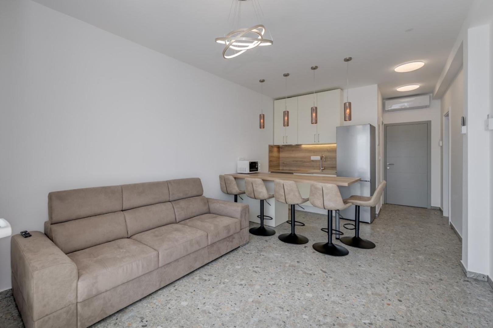 Deluxe Seaview Villa Kennedy III มีมิตเซ ภายนอก รูปภาพ