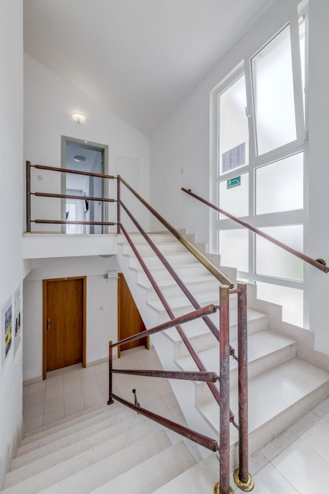 Deluxe Seaview Villa Kennedy III มีมิตเซ ภายนอก รูปภาพ