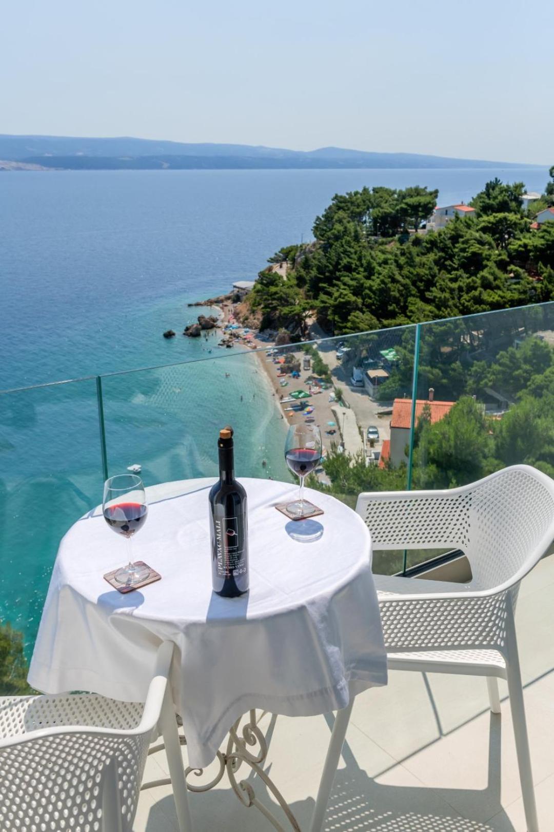 Deluxe Seaview Villa Kennedy III มีมิตเซ ภายนอก รูปภาพ