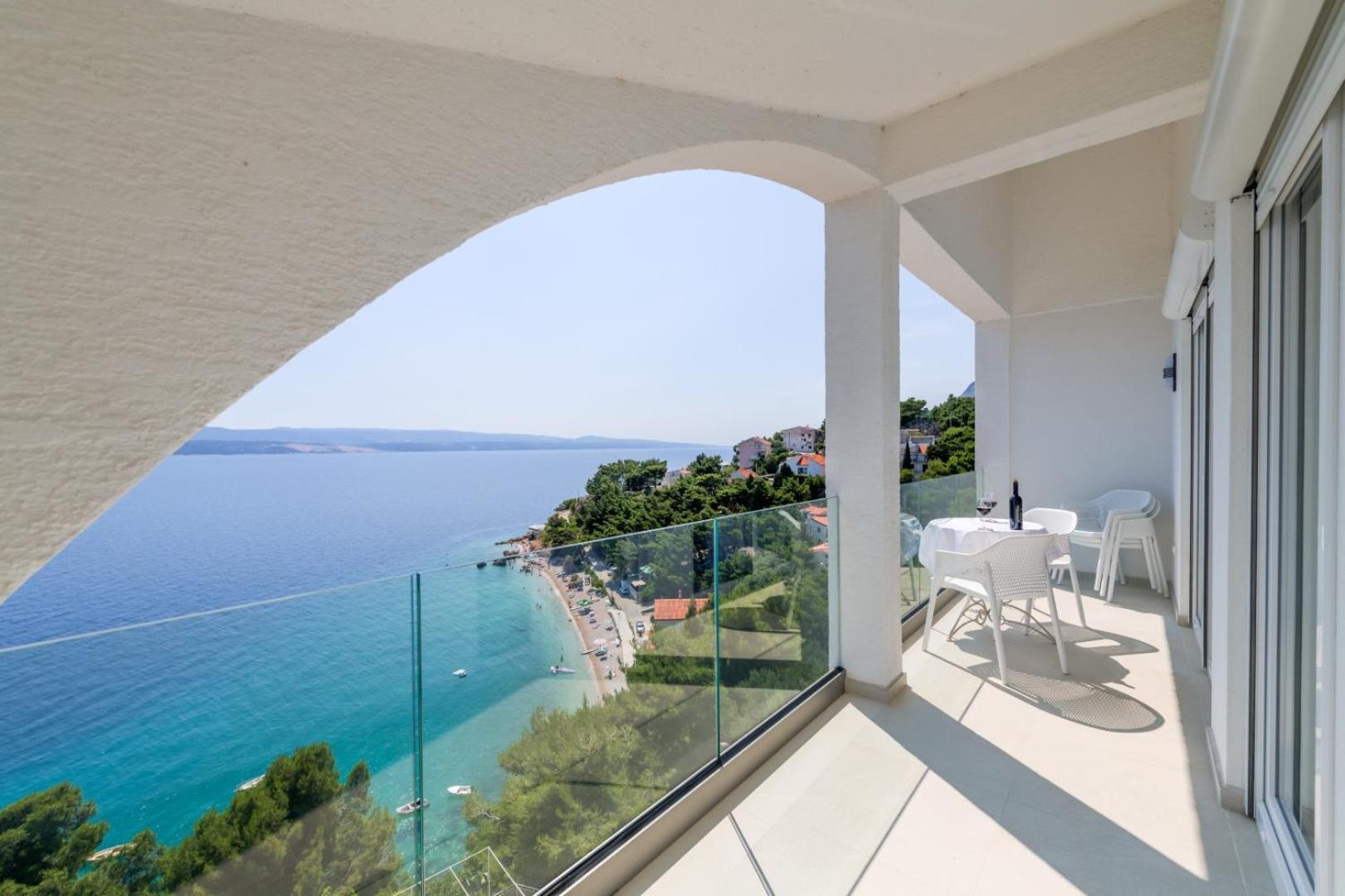 Deluxe Seaview Villa Kennedy III มีมิตเซ ภายนอก รูปภาพ