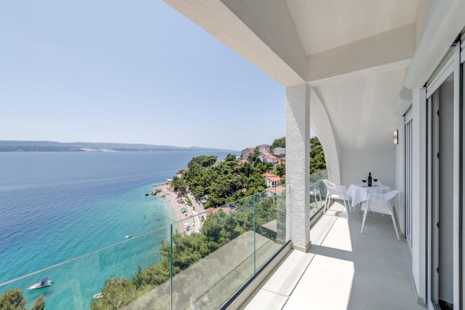 Deluxe Seaview Villa Kennedy III มีมิตเซ ภายนอก รูปภาพ